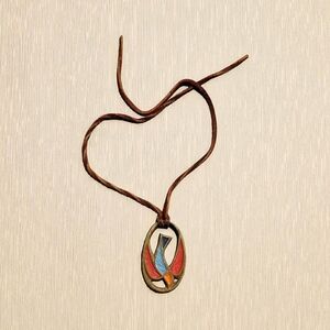 1960s Vintage Peace Dove Bird Pendant Necklace